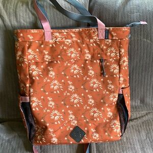 (R)evolution™ 25L Convertible Carryall